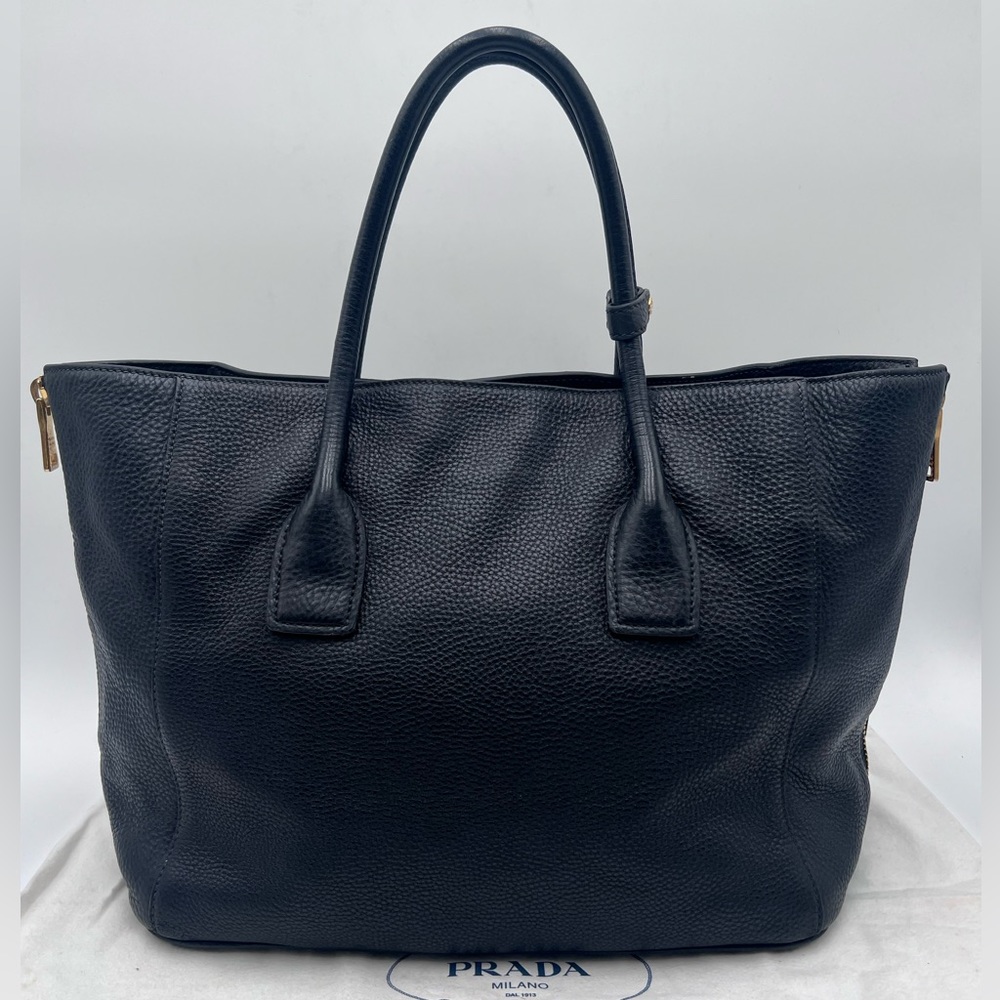 🌹♥️Prada Handbag♥️🌹 - Picture 2 of 16